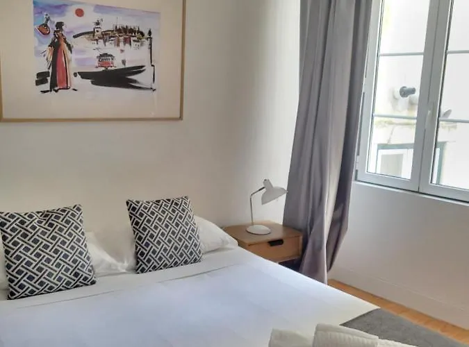 Appartement Alfama Services *