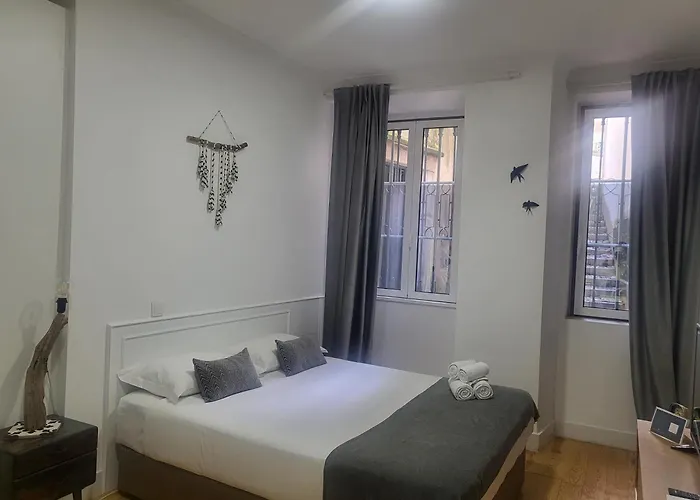 Alfama Services * Lissabon