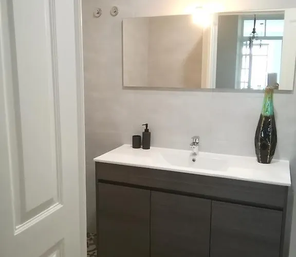 Appartement Alfama Services *